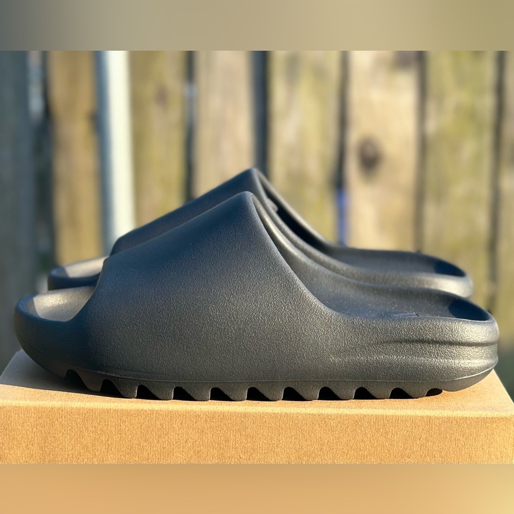 Yeezy slide Onyx